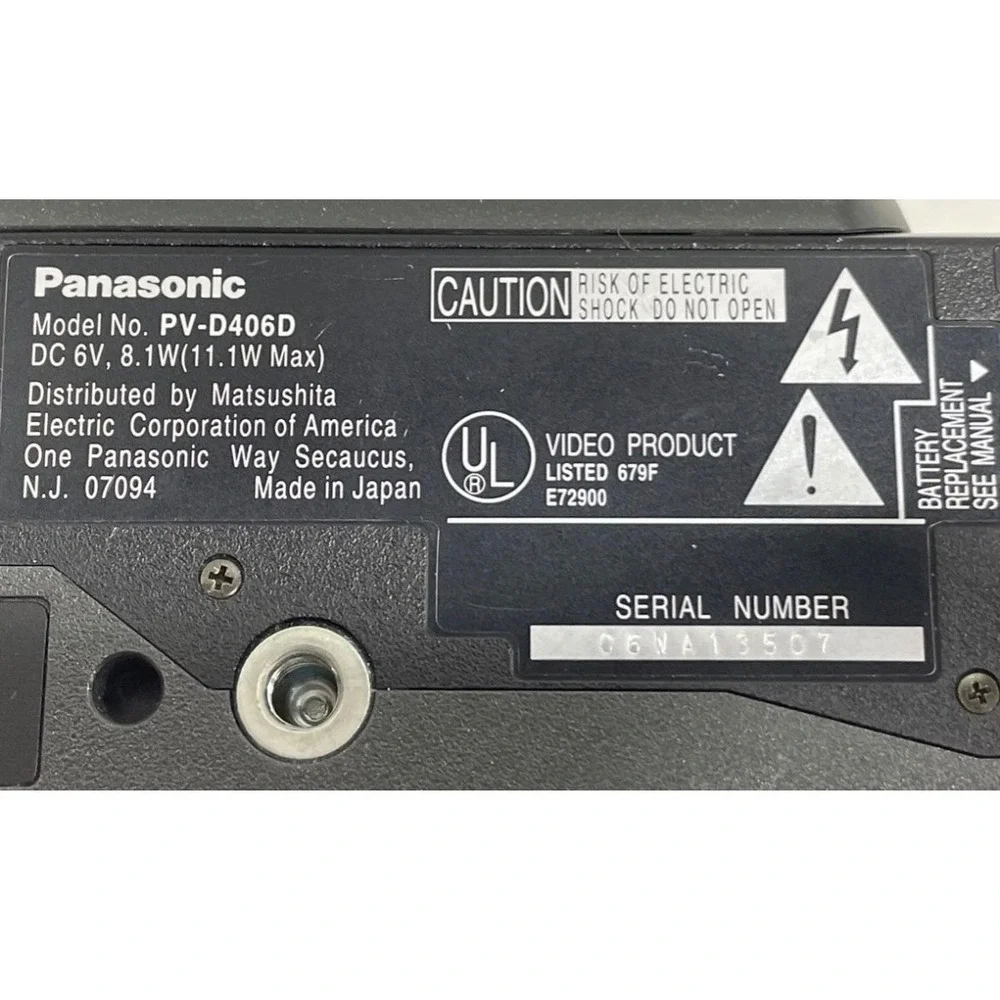 Panasonic Palmcorder IQ PV-D406 VHS-C Camcorder 22x Digital Zoom‎ EIS Bundle Bag